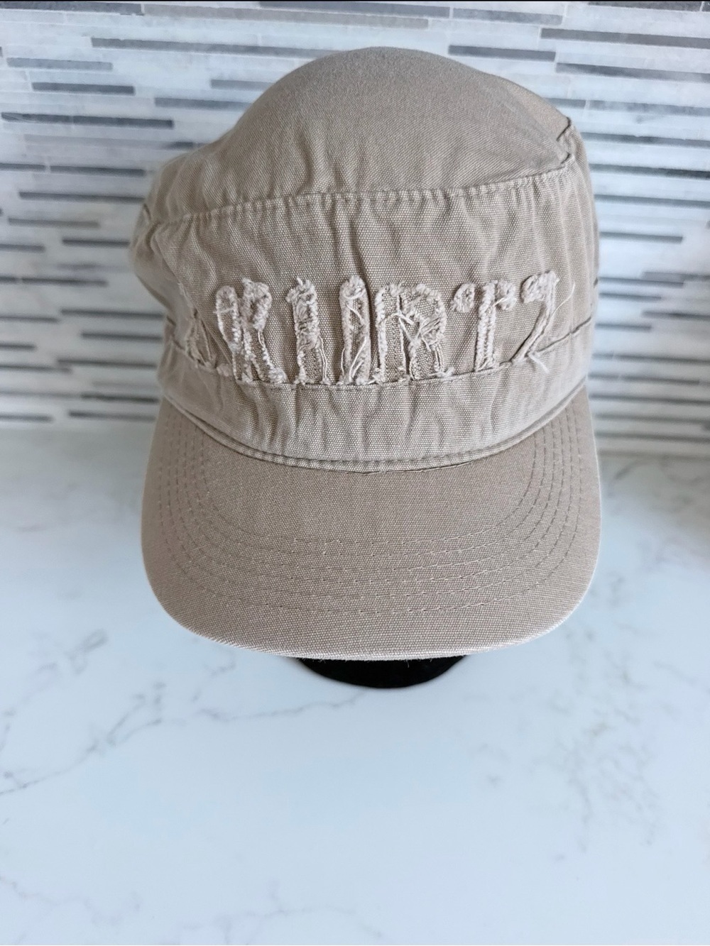 New Vintagd Kurtz Neutral Beige Embroidered Military-Style Cap size 7 - Picture 2 of 6